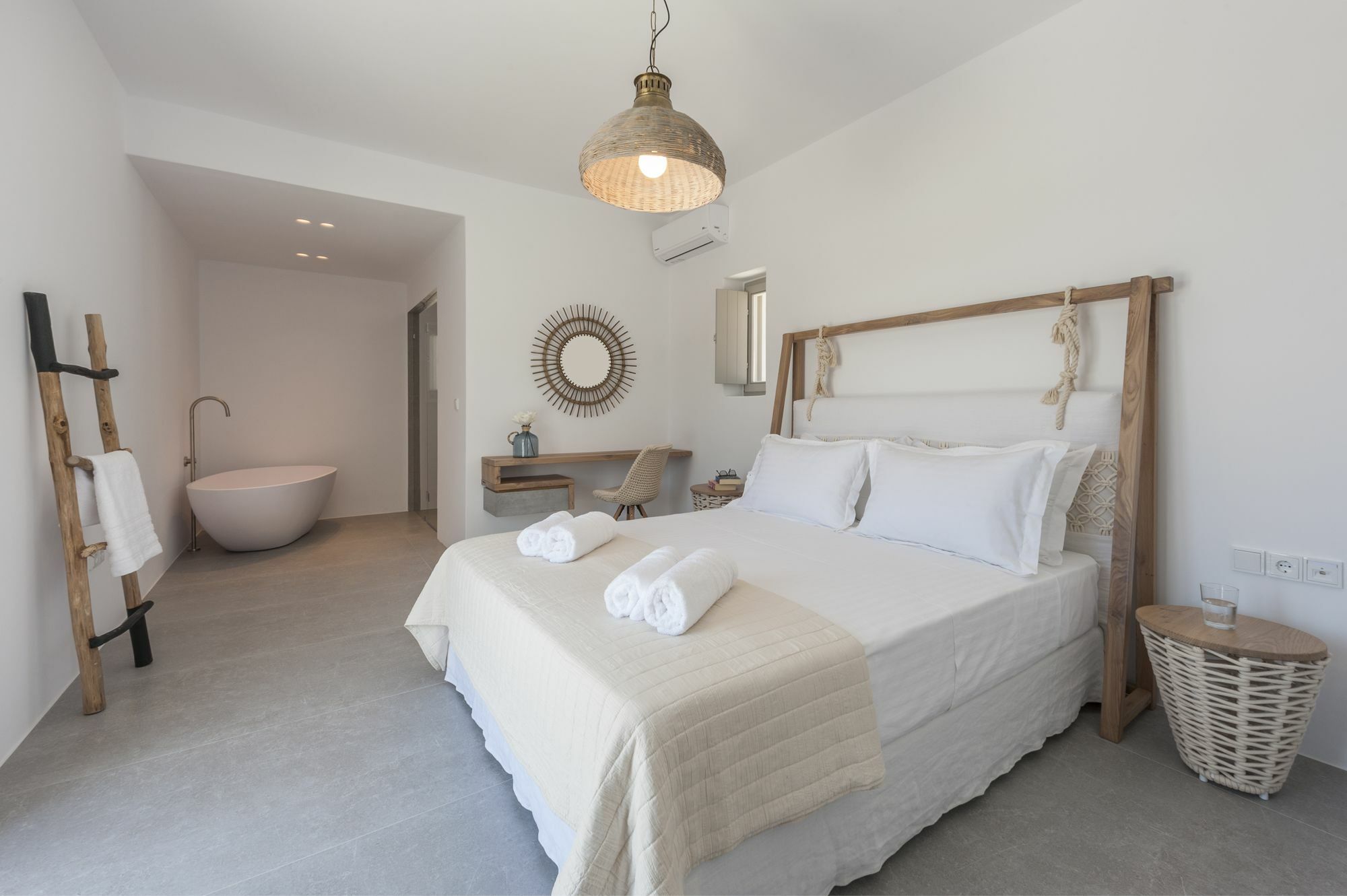 Niriides Luxury Villas Alikí エクステリア 写真